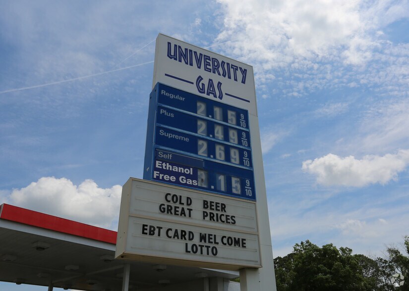More Photos Of 4389 University Blvd S, Jacksonville Service Station For Sale