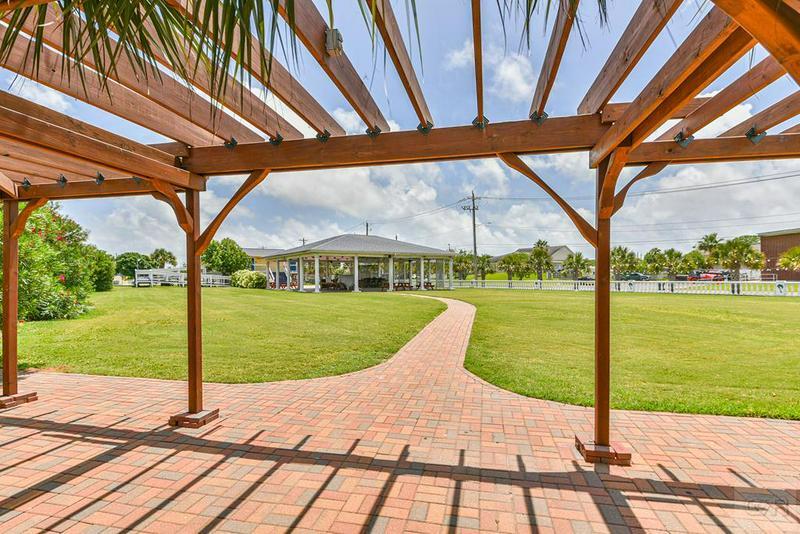 More Photos Of 5717 Stewart Rd, Galveston Restaurant For Sale