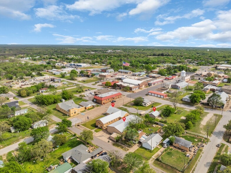 More Photos Of 727 4th St, Healdton Religious Facility For Sale