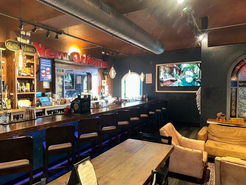 More Photos Of 356-358 3rd St NW, Winter Haven Storefront For Sale