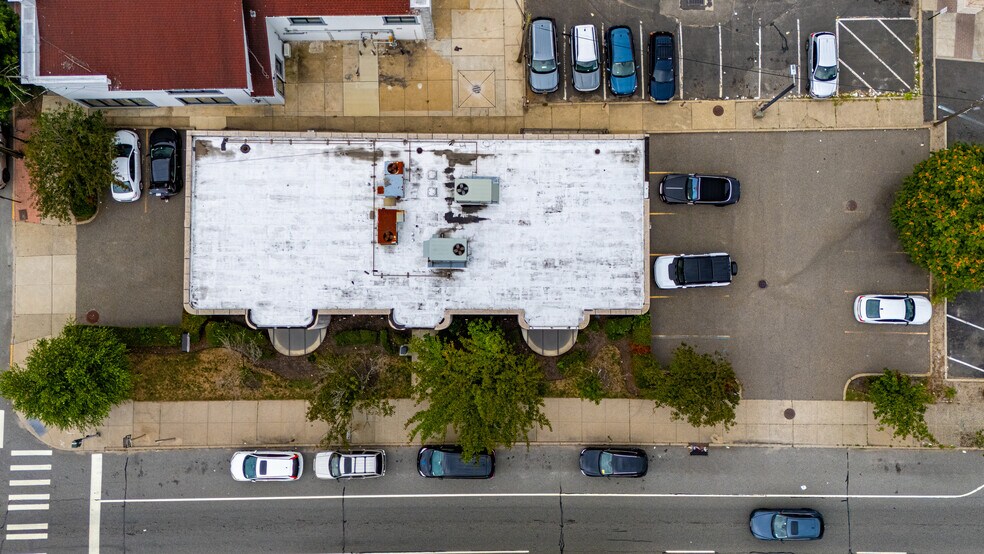 More Photos Of 88 Broadway, Hicksville Office For Lease
