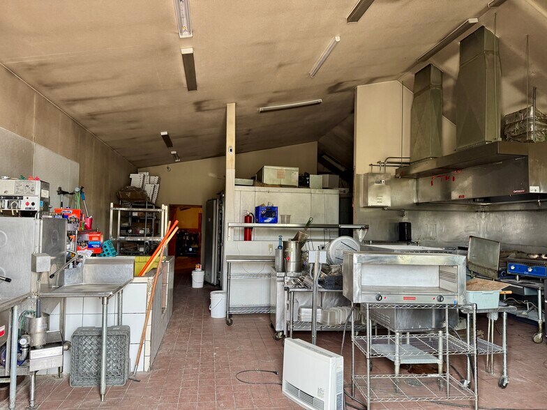 More Photos Of 479 6th Street St, Wells Industrial For Sale
