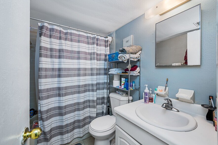 More Photos Of 1306 W Waters Ave, Tampa Apartments For Sale