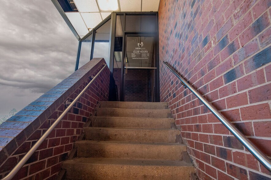 More Photos Of 2628 Bill Owens Pky, Longview Health Club For Sale