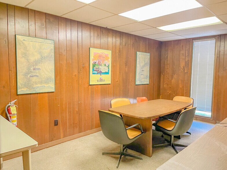 More Photos Of 4420 North Blvd, Baton Rouge Office For Sale