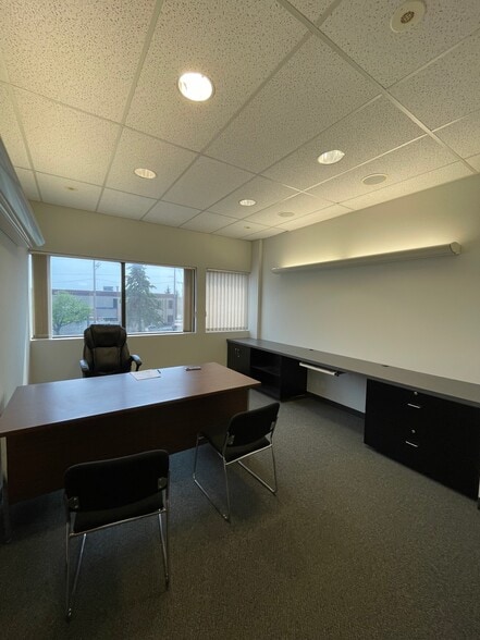 More Photos Of 15330 123 Av NW, Edmonton Warehouse For Sale