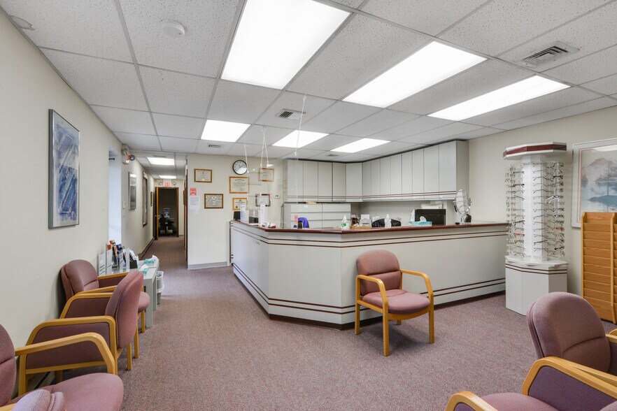 More Photos Of 127 Chestnut St, Roselle Park Storefront For Sale