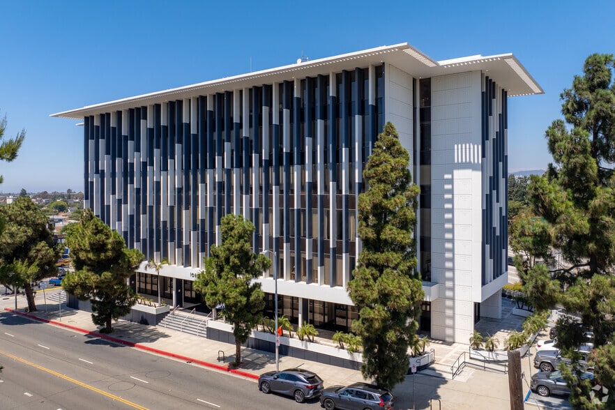 Primary Photo Of 10801 National Blvd, Los Angeles Office For Lease