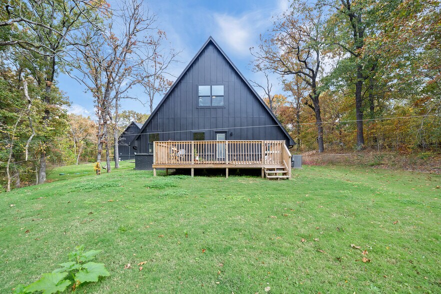 More Photos Of 446724 E 390 Rd, Langley Hotel For Sale