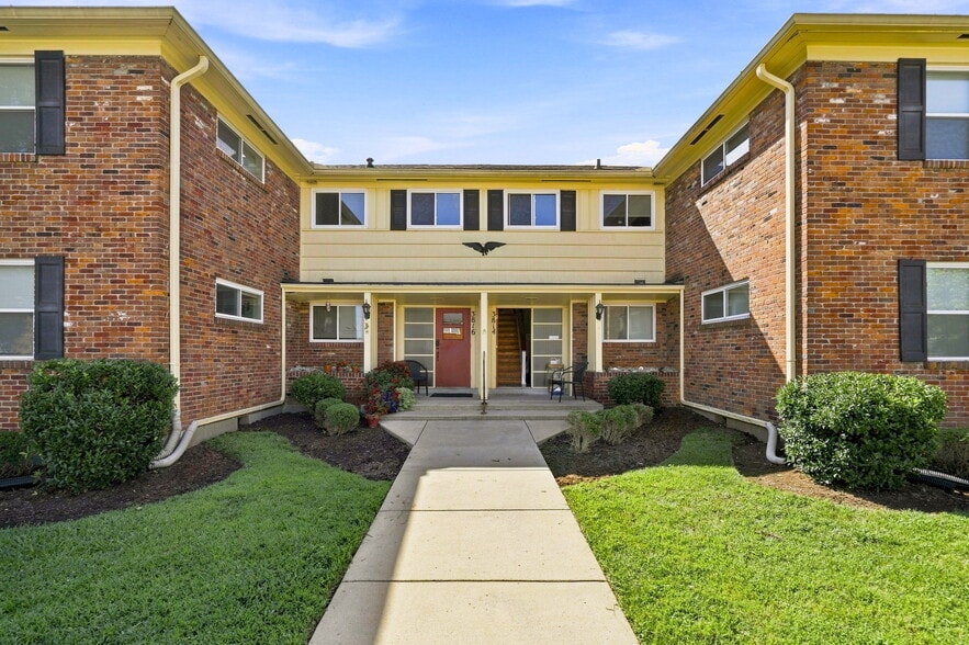 More Photos Of , Louisville Multifamily For Sale