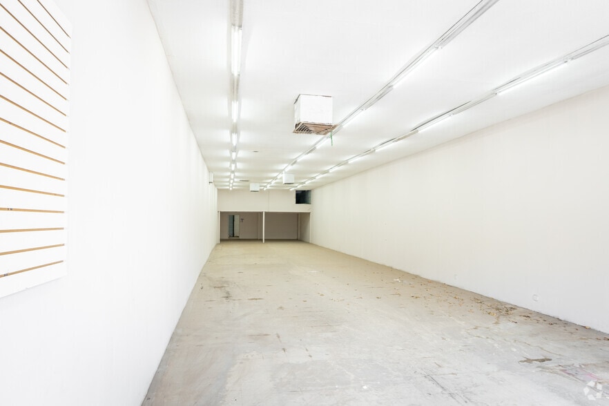 More Photos Of 605-607 S 605 & 607 S Stanton St, El Paso Storefront For Sale