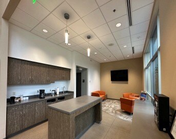 More Photos Of 9545 Penn Ave S, Bloomington Truck Terminal For Sale