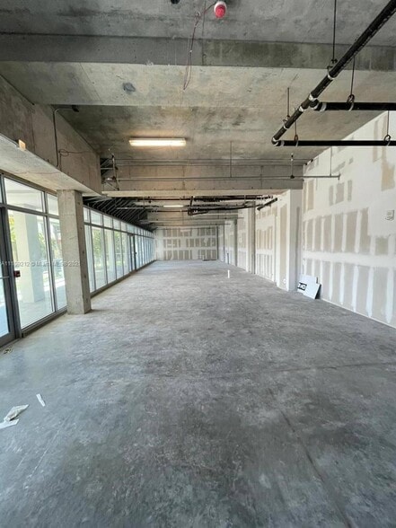 More Photos Of 777 N Ocean Dr, Hollywood Hotel For Sale