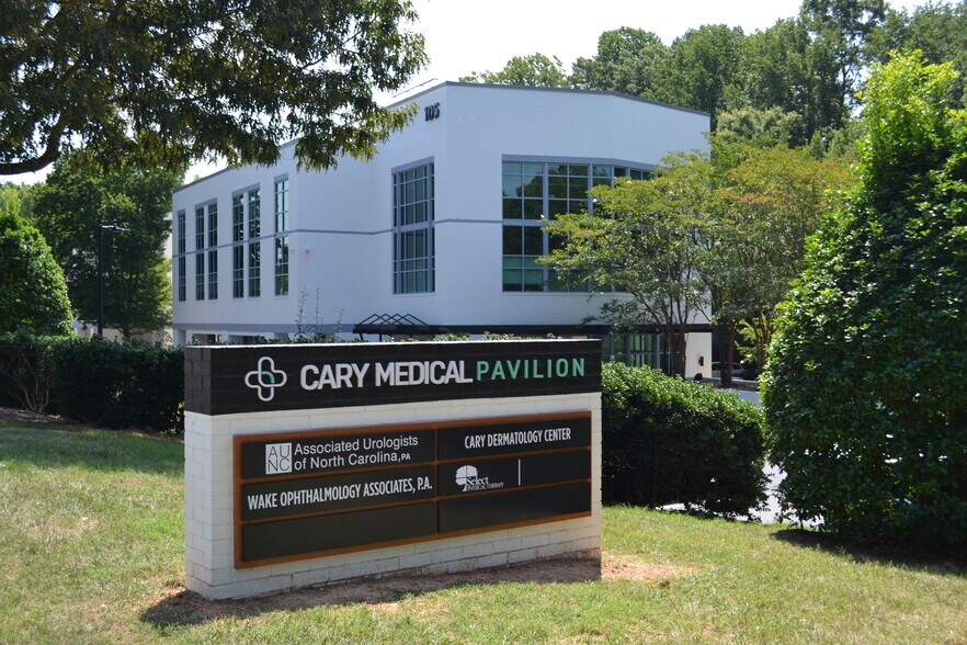 More Photos Of 101 SW Cary Pky, Cary Medical For Lease