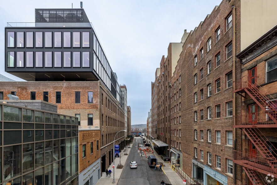 More Photos Of 529 W 20th St, New York Office For Lease