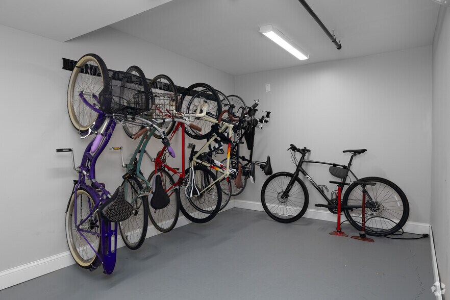 More Photos Of 105 Court St, New Haven Apartments For Lease