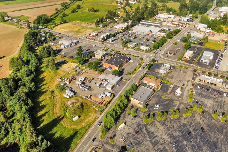 More Photos Of 8082 Guide Meridian, Lynden Freestanding For Sale