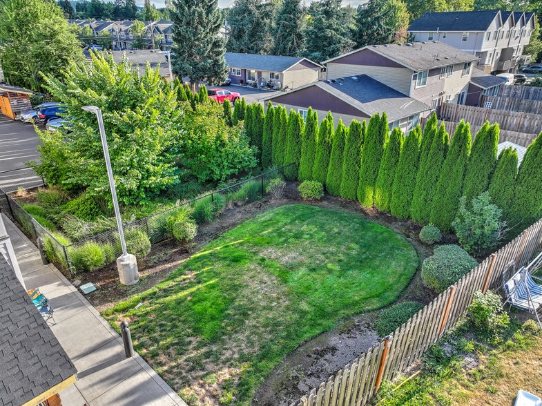 More Photos Of 17345 SW Blanton St, Beaverton Apartments For Sale