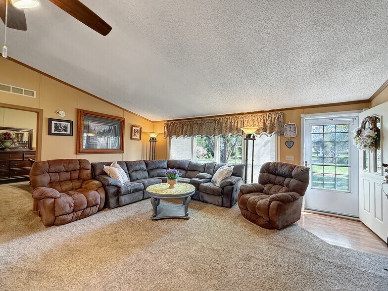 More Photos Of 5955 Sawmill Mesa Rd, Delta Specialty For Sale