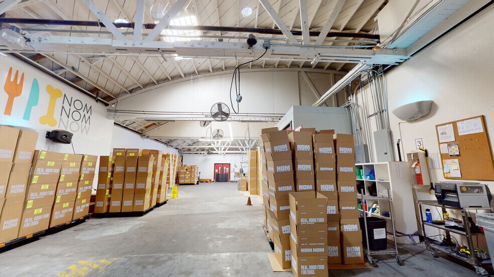 More Photos Of 415 E 10th St, Pittsburg Warehouse For Lease