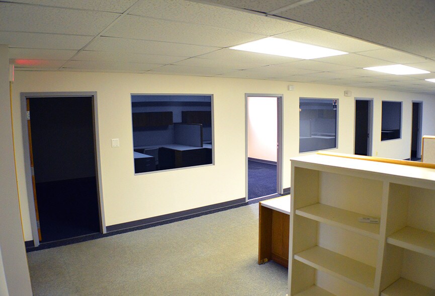 More Photos Of 316 E Market St, Leesburg Office For Sale
