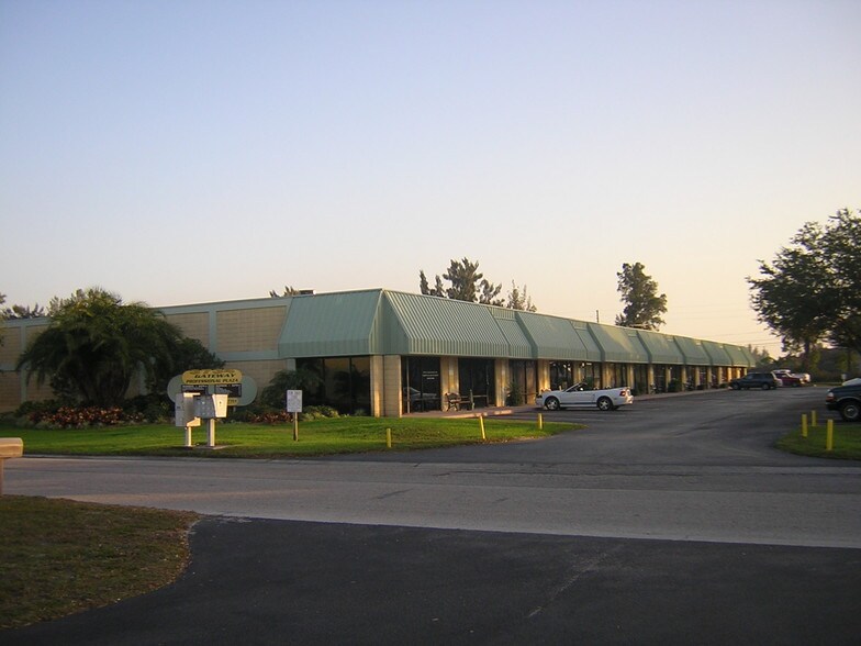 More Photos Of 3734 131st Ave N, Clearwater Warehouse For Lease