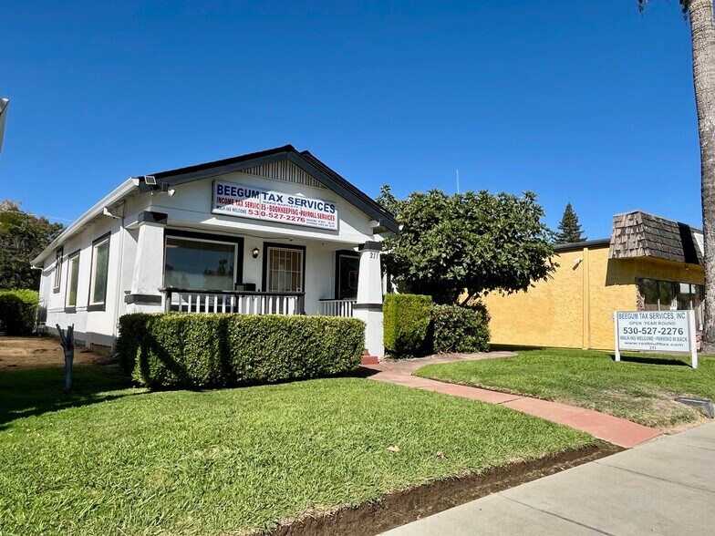 More Photos Of 211 Main St, Red Bluff Office For Sale