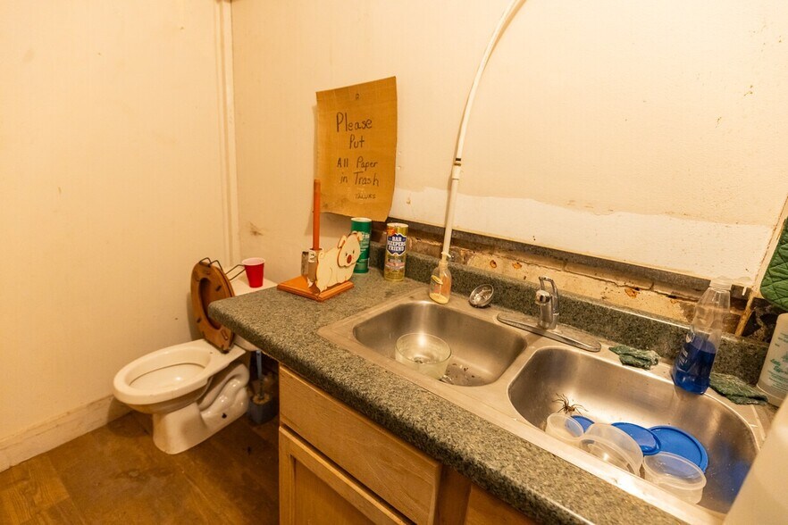 More Photos Of 1242 Commercial Ave, Anson General Retail For Sale