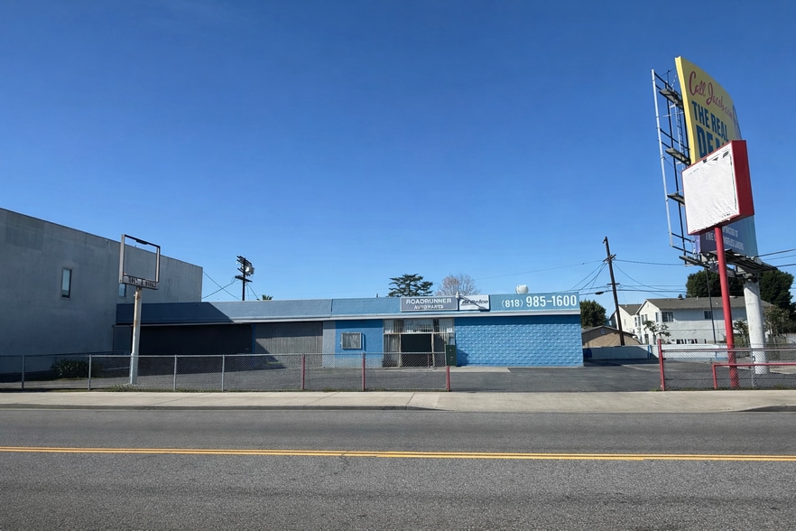 Primary Photo Of 6323-6331 Colfax Ave, North Hollywood Auto Repair For Sale