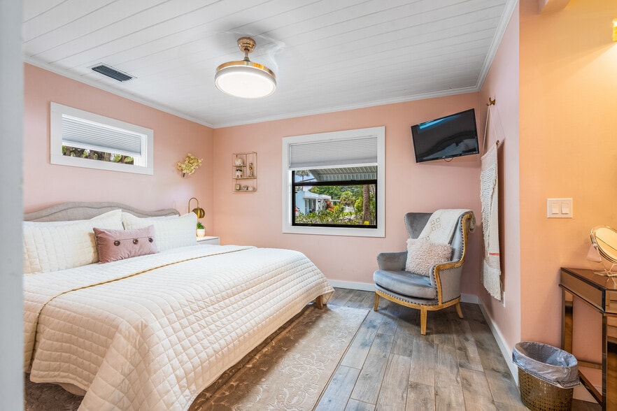 More Photos Of 11450 S Indian River Dr, Sebastian Hotel For Sale