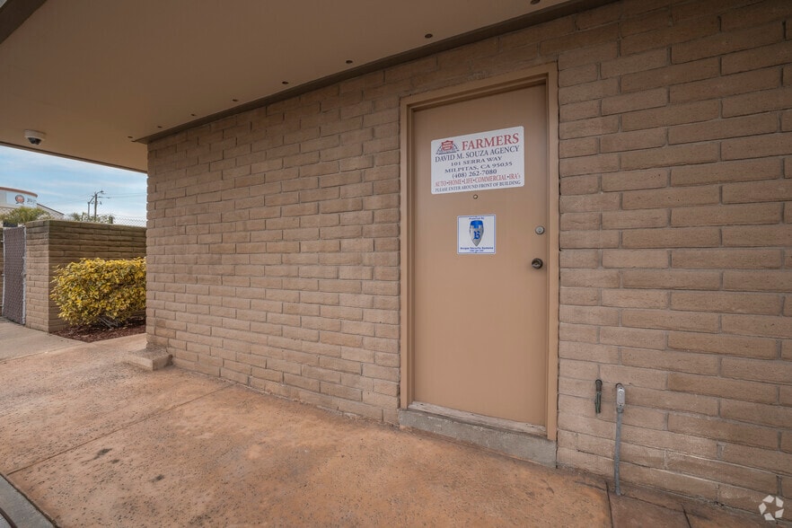 More Photos Of 101-105 Serra Way, Milpitas Freestanding For Lease