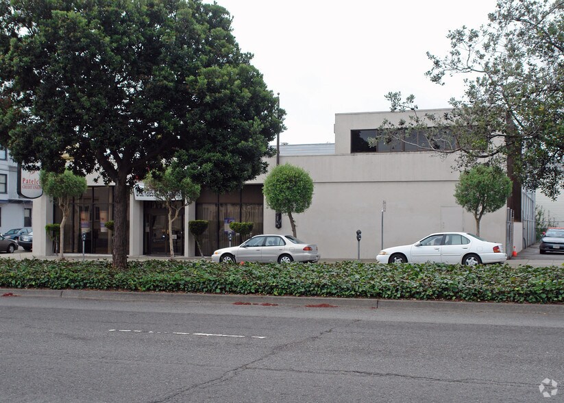 More Photos Of 6101 Geary Blvd, San Francisco Storefront For Lease