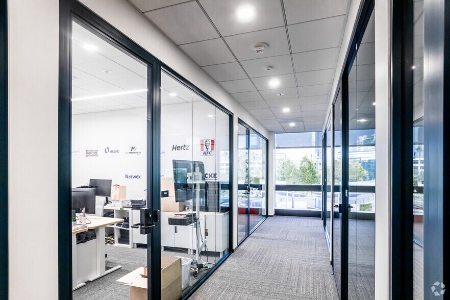 More Photos Of 3349 Michelson Dr, Irvine Coworking Space