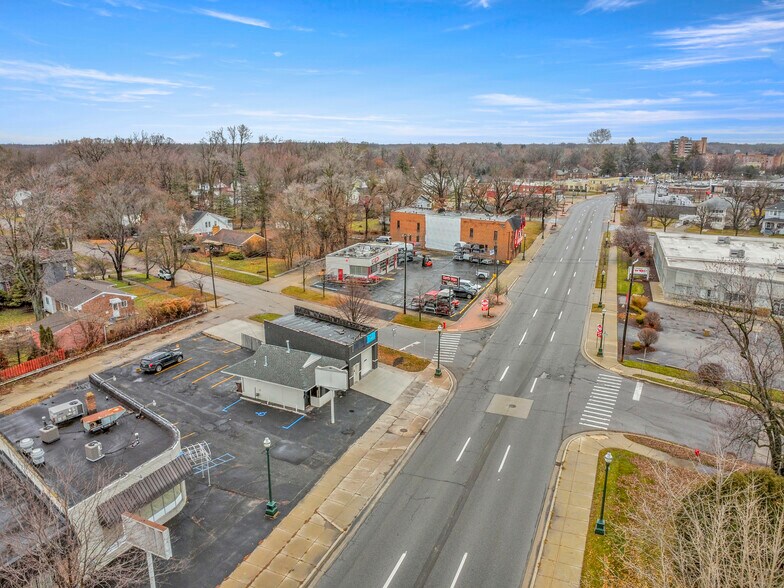 More Photos Of 35812 W Michigan Ave, Wayne Carwash For Lease