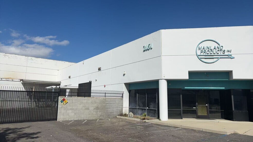 More Photos Of 2161 Maple Privado, Ontario Warehouse For Lease