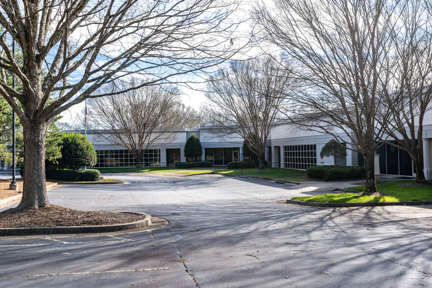 Primary Photo Of 13000 Deerfield Pky, Alpharetta Unknown For Lease