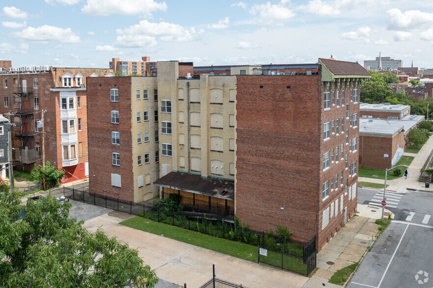 More Photos Of 1701 Madison Ave, Baltimore Medical For Sale