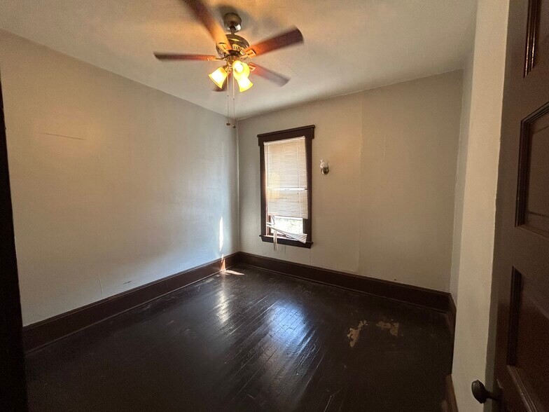 More Photos Of 4309 Clinton Ave, Cleveland Apartments For Sale