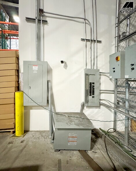 More Photos Of 6725 NW 36th St, Miami Warehouse For Lease