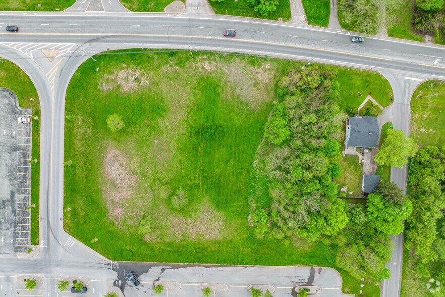 More Photos Of Genesee Street, Oneida Land For Lease