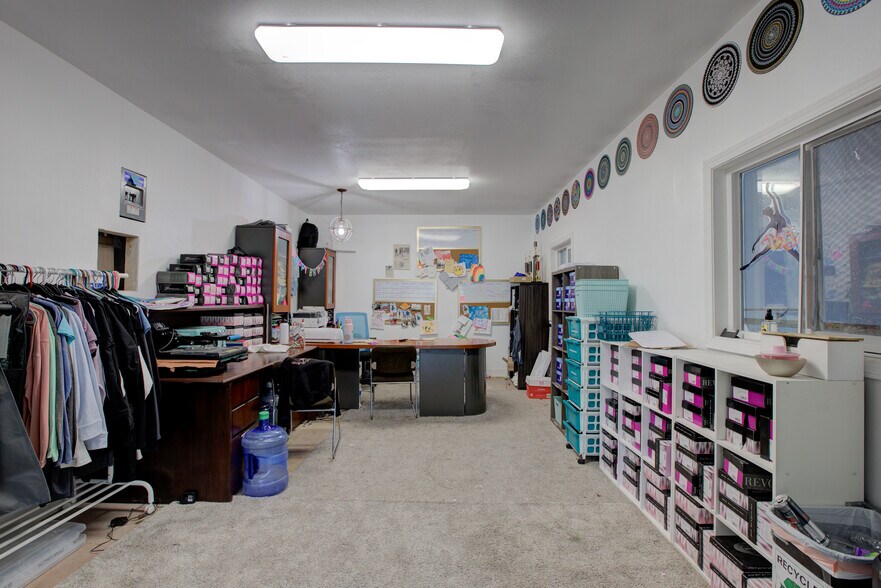 More Photos Of 1560 SE Stephens St, Roseburg Freestanding For Sale