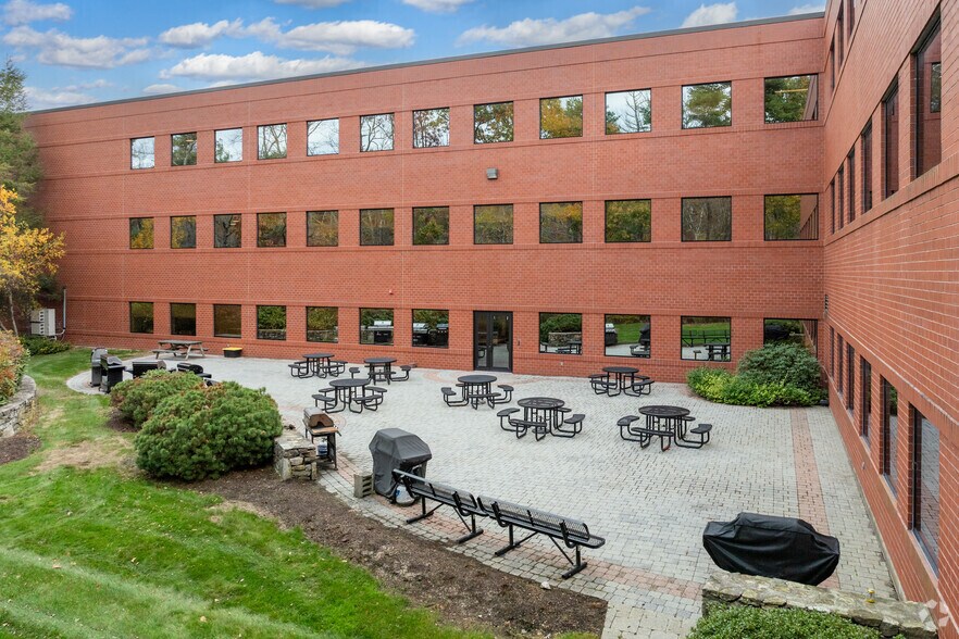 More Photos Of 35 Parkwood Dr, Hopkinton Office For Lease