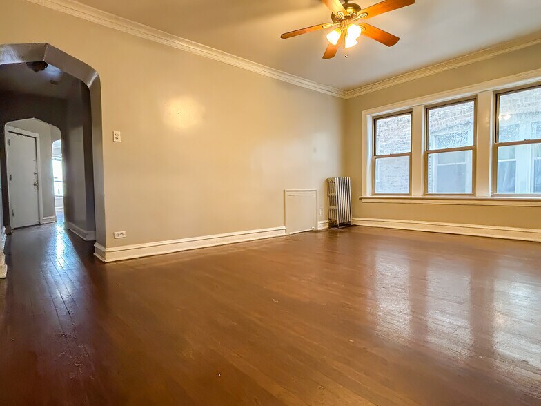 More Photos Of 9019 S Bishop St, Chicago Apartments For Sale