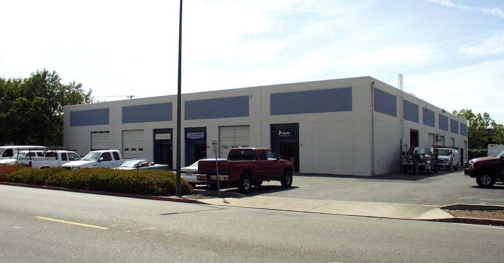Primary Photo Of 1257-1261 Dell Ave, Campbell Warehouse For Lease