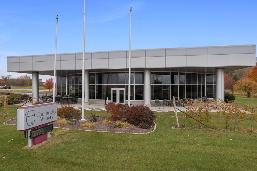 More Photos Of 600 Kenseth Way, Cambridge General Retail For Sale