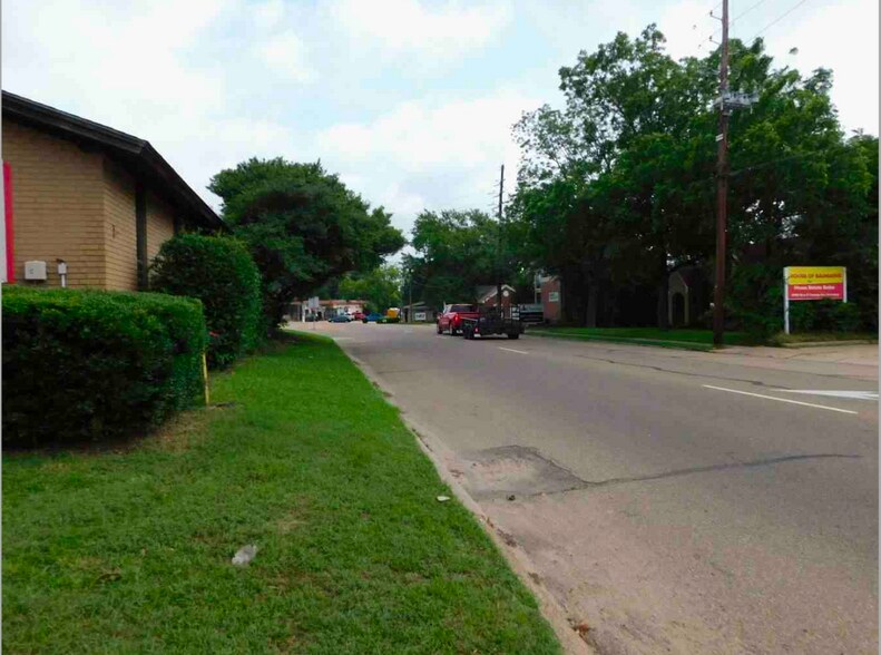 More Photos Of 711 N Jefferson Ave, Mount Pleasant Medical For Lease