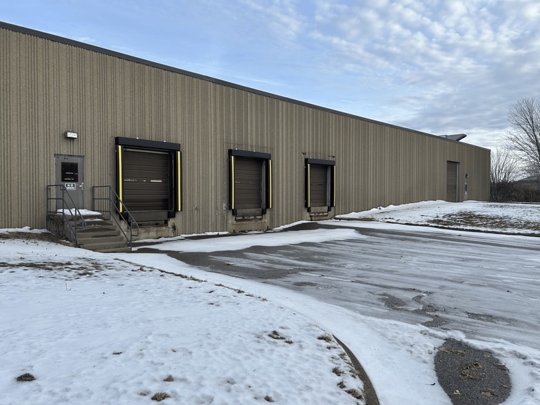 More Photos Of 14255 W Burnsville Pky, Burnsville Manufacturing For Sale