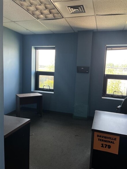 More Photos Of 75 Ransier Dr, Buffalo Truck Terminal For Sale