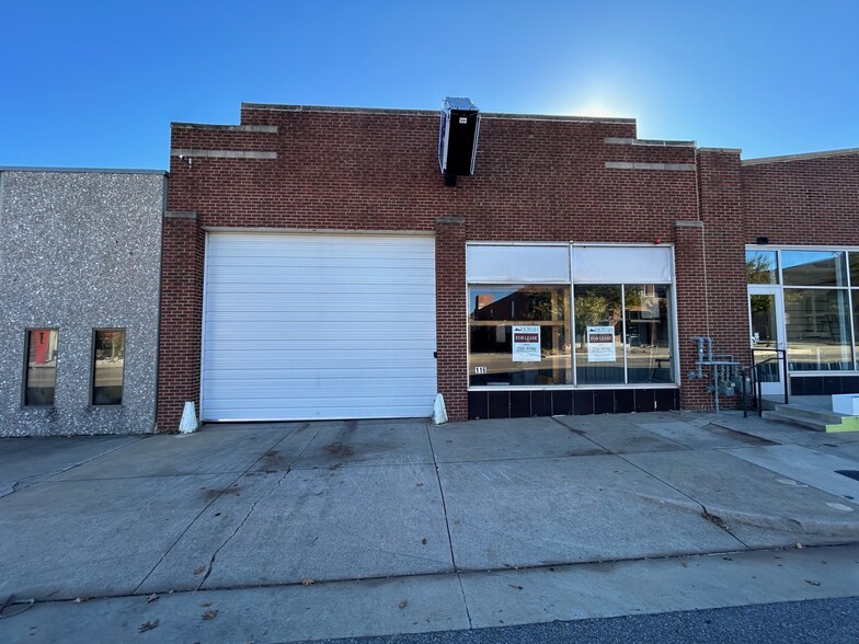 Primary Photo Of 116 NW 8th St, Oklahoma City Warehouse For Lease