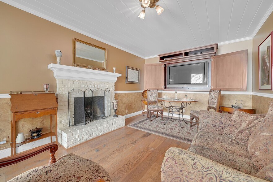 More Photos Of 77 Main St, Sutter Creek Hospitality For Sale